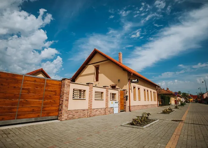 Nemeth Apartmanhazak