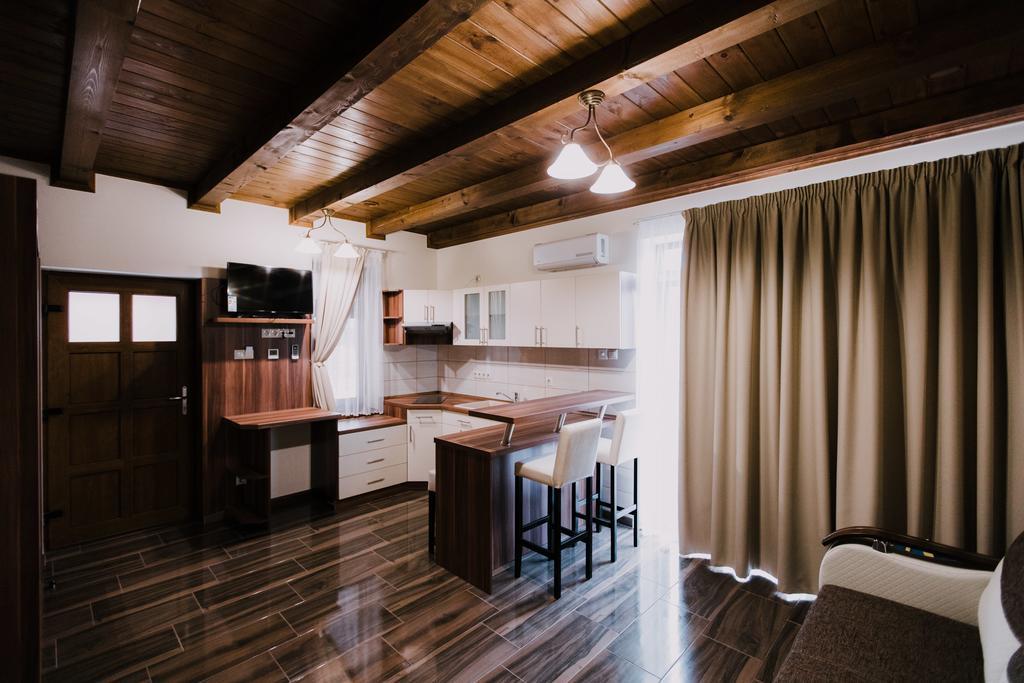 Nemeth Apartmanhazak Morahalom